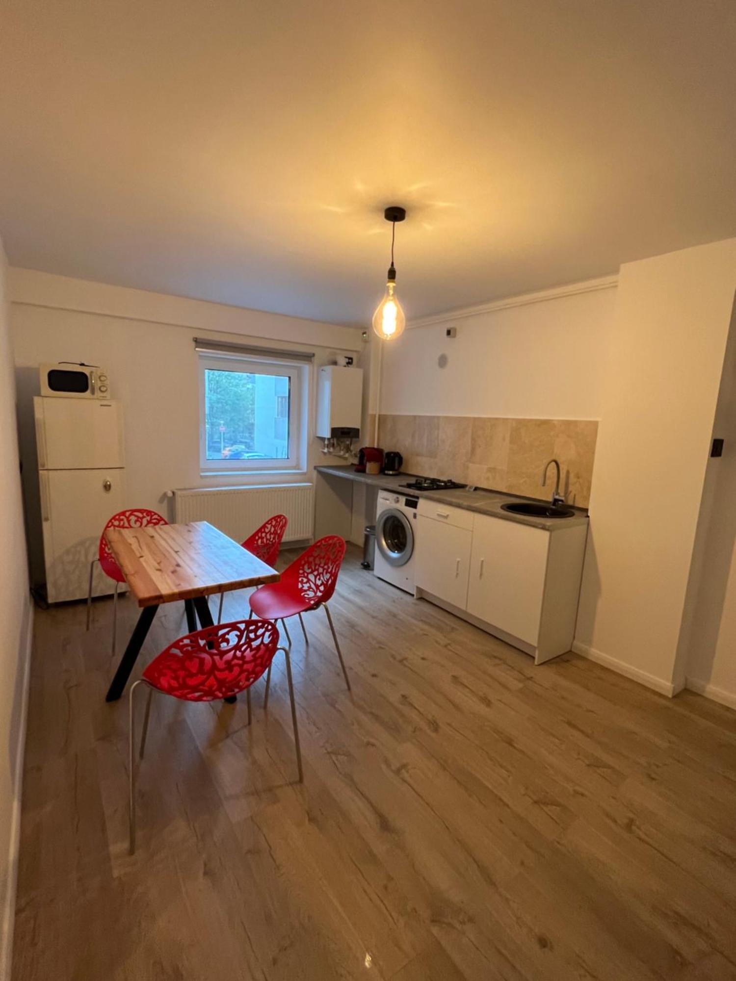 Ella Apart Apartment คอนสตันซา ภายนอก รูปภาพ